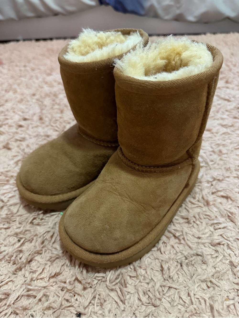 UGG Toddler Suede Shearling Boots in Chestnut Brown